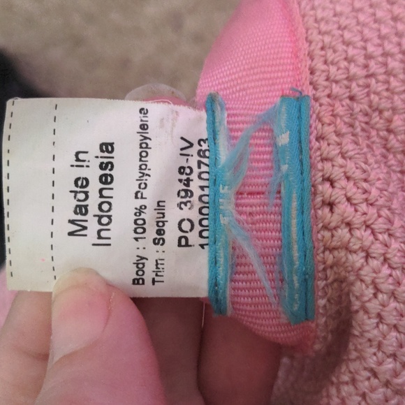 Assortment of kids hats - Picture 6 of 8